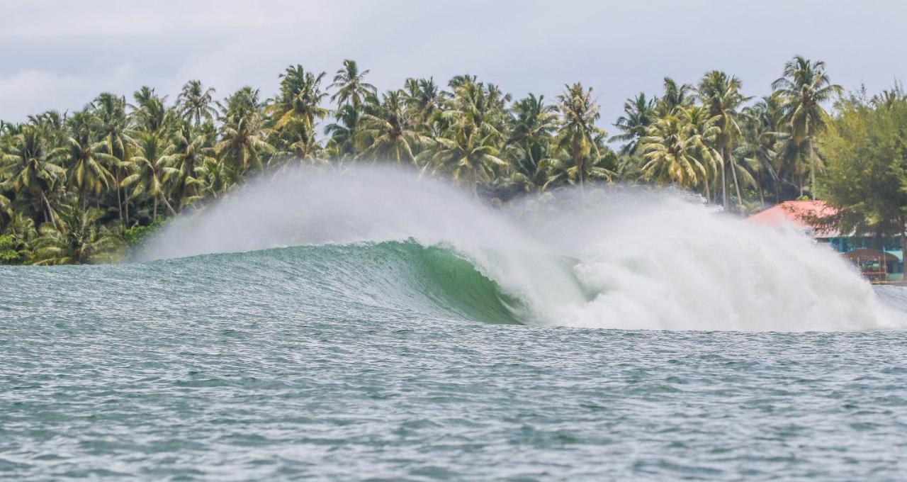 Nias Surf Stay Lagudri Екстериор снимка