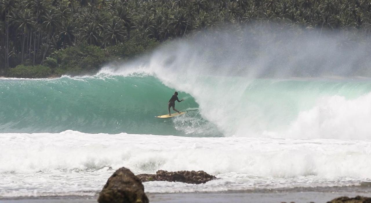 Nias Surf Stay Lagudri Екстериор снимка