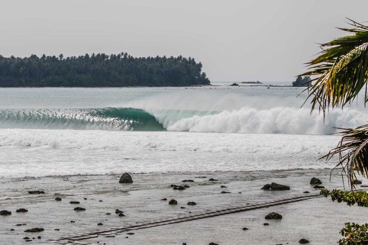 Nias Surf Stay Lagudri Екстериор снимка